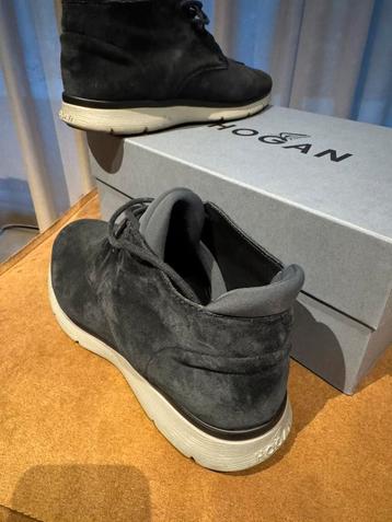 Te koop mooie nieuwe originele Hogan sneakers maat 43 beschikbaar voor biedingen