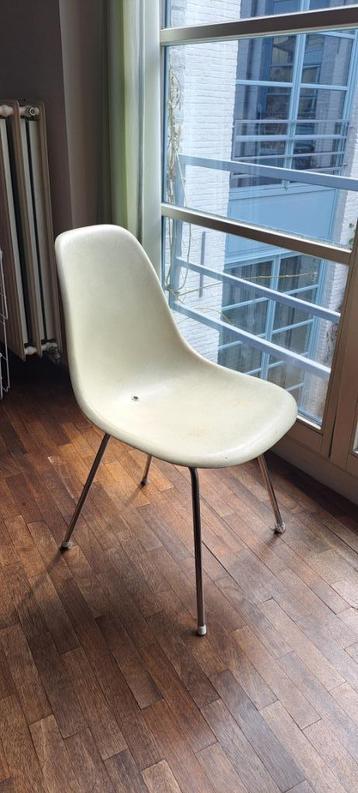 Fauteuil fibre de verre DSX Eames pour Herman Miller beschikbaar voor biedingen