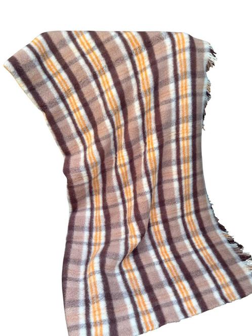 SOLEMIO wol deken geruit 240x220 cm - NIEUWSTAAT, Huis en Inrichting, Woonaccessoires | Plaids en Woondekens, Ophalen of Verzenden