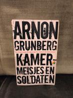 Kamermeisjes en soldaten.      (Arnon Grunberg), Boeken, Politiek en Maatschappij, Ophalen, Zo goed als nieuw, Maatschappij en Samenleving