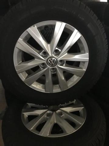 Volkswagen velg banden set 4 stuks (winterbanden) beschikbaar voor biedingen