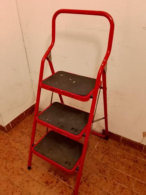OPVOUWBARE TRAPLADDER MET 3 TREDEN, Doe-het-zelf en Bouw, Ladders en Trappen, Gebruikt, Ladder, Opvouwbaar of Inschuifbaar, Ophalen