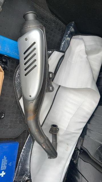 Stage 6 uitlaat piaggio  beschikbaar voor biedingen