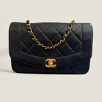 Chanel vintage Diana schoudertas, Handtassen en Accessoires, Tassen | Schoudertassen, Overige merken, Gebruikt, Zwart, Ophalen of Verzenden