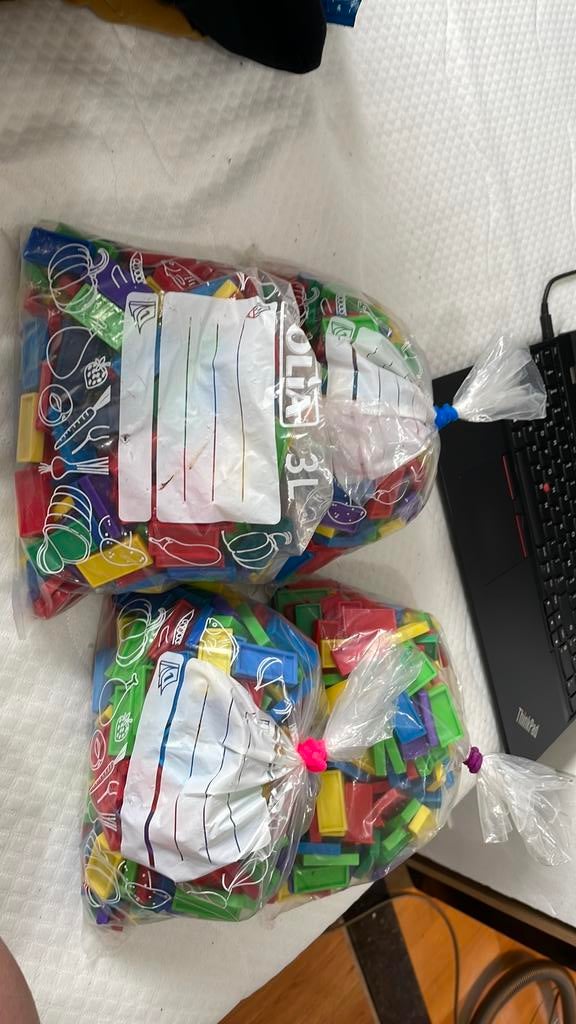 Dominos colorés, Enlèvement, Comme neuf