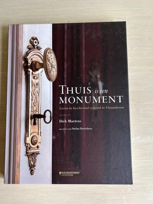 Thuis is een monument., Boeken, Kunst en Cultuur | Architectuur, Gelezen, Architectuur algemeen, Ophalen of Verzenden