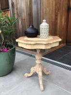 oude charmant wijntafeltje, Minder dan 55 cm, Overige vormen, Hout, Ophalen