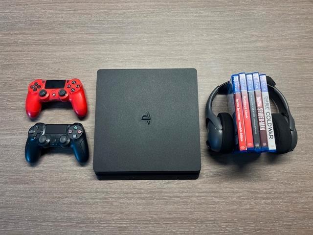 PlayStation 4 Slim – Complete Set, Games en Spelcomputers, Games | Sony PlayStation 4, Gebruikt, Eén computer, Online, Ophalen