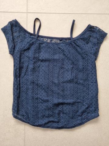 Blauw topje met doorschijnende rug - maat 140 beschikbaar voor biedingen