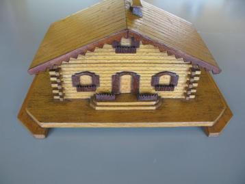 vintage houten berghuisje „box”