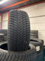 225/40R19 Vredestein Winter Banden 8mm, Auto-onderdelen, Banden en Velgen, Ophalen, Winterbanden, Band(en)