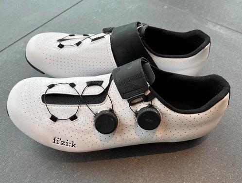 Fizik Vento Infinito Carbon 2 - wide, Maat 43, Fietsen en Brommers, Fietsaccessoires | Fietskleding, Zo goed als nieuw, Ophalen