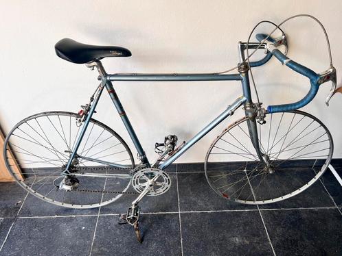 Prachtige vintage koersfiets voor opmaak of onderdelen., Fietsen en Brommers, Fietsen | Heren | Sportfietsen en Toerfietsen, Zo goed als nieuw