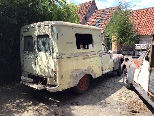 Peuogot ambulance., Auto's, Oldtimers, Particulier, Peugeot, Benzine, Overige carrosserie, 3 deurs, Handgeschakeld, Wit, Grijs