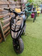 Scooter Peugeot tkr, Fietsen en Brommers, Ophalen, Zo goed als nieuw