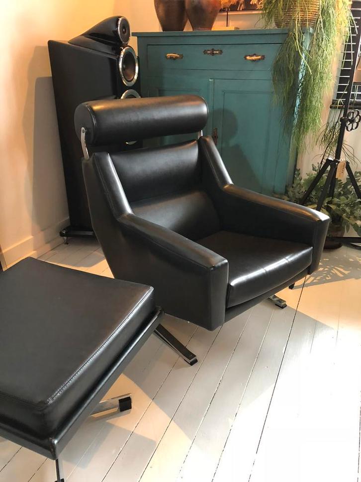 2 vintage relax zetels + 1 voetbank tafel Belgisch ontwerper, Huis en Inrichting, Fauteuils, Zo goed als nieuw, Kunststof, Overige materialen