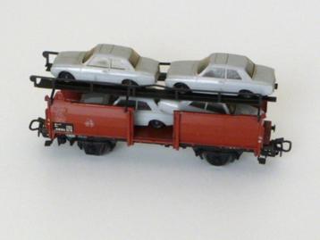 4613 Märklin HO-Autotransportwagen + 4 taunus auto's /Wagon 
