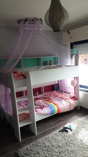 Stapelbed met lade, valbeveiliging, matras en lamp inclusie beschikbaar voor biedingen