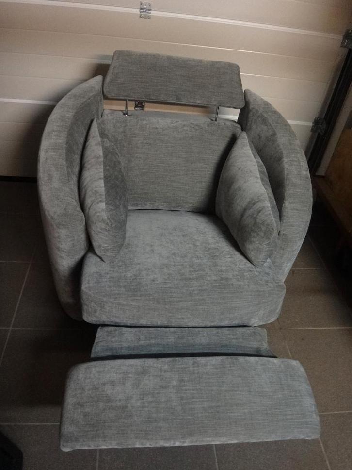 Fauteuil van puur leer, Huis en Inrichting, Fauteuils, Nieuw, Leer, 75 tot 100 cm, 125 tot 150 cm, Ophalen
