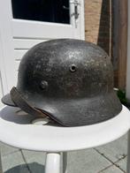 Orginal m40 with field applied camo, Verzamelen, Ophalen of Verzenden, Landmacht, Helm of Baret