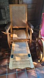 Oude houten zit/ligstoel op wielen, Antiek en Kunst, Ophalen