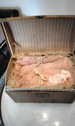 Coffre pour poupées, Collections, Enlèvement, Utilisé, Accessoires