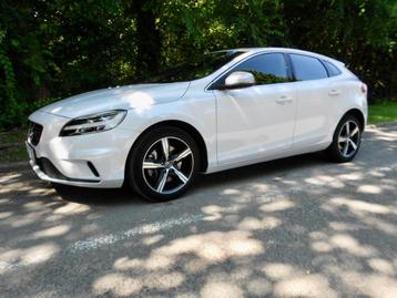 Volvo V40 1.5 T2 AUT. R-DESIGN 32519 KM !!