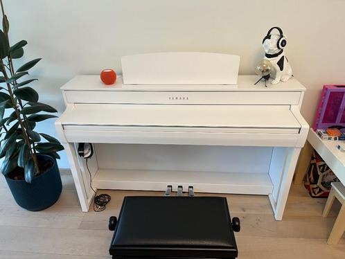 Yamaha CLP 745 White Digitale Piano, Muziek en Instrumenten, Piano's, Zo goed als nieuw, Piano, Wit, Digitaal, Ophalen