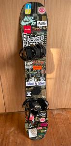 Snowboard Burton met bindingen, Enlèvement, Comme neuf, Fixations