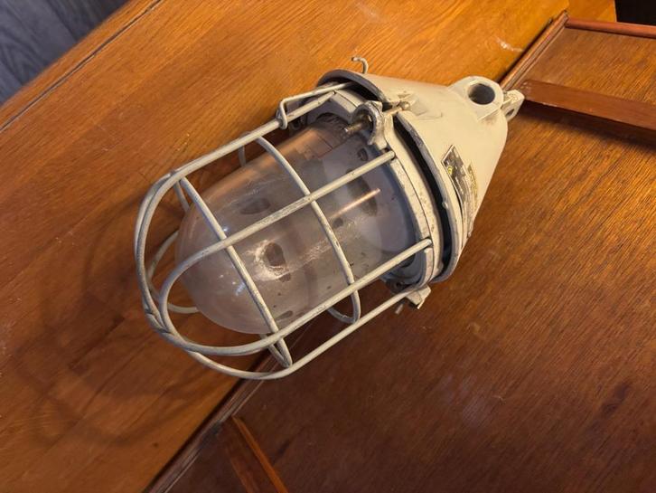 Industriële vintage hanglamp, Huis en Inrichting, Lampen | Hanglampen, Gebruikt, Minder dan 50 cm, Glas, Metaal, Ophalen