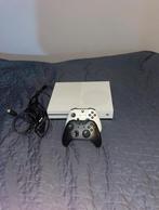 Xbox One S 1TB+ 2 Controllers+ Alle kabels- Goed Werkend!, Games en Spelcomputers, Ophalen