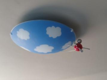 Plafondlamp met vliegtuigje beschikbaar voor biedingen