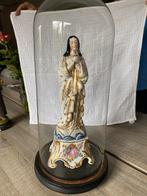 Mariabeeld met stolp, Ophalen
