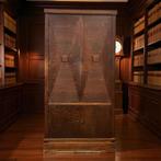 Vintage XL hoge art deco kast / leggerkast, Antiek en Kunst, Ophalen of Verzenden
