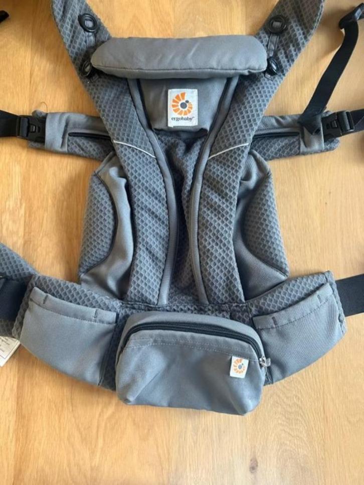Draagzak Ergobaby omnibreeze grijs, Kinderen en Baby's, Babydragers en Draagdoeken, Zo goed als nieuw, Draagzak, Buik, Overige merken