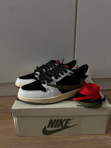 Travis Scott Air Jordan 1 Retro Low - Green Olive - 42 beschikbaar voor biedingen