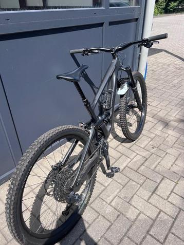 Specialized enduro expert  beschikbaar voor biedingen