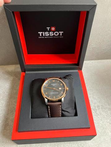 Montre automatique Tissot neuve disponible aux enchères