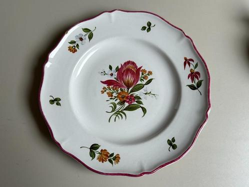 3 assiettes Vieux Strasbourg - Vieux Saint Amand - 24,5 cm d, Antiquités & Art, Antiquités | Services (vaisselle) pièces, Enlèvement