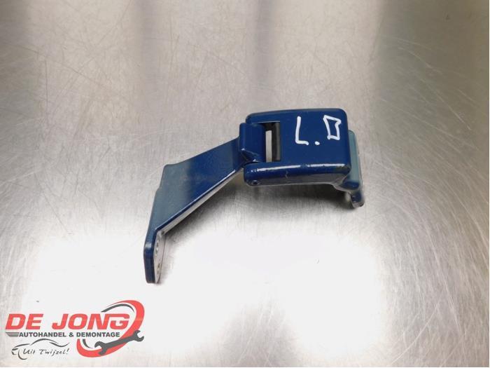 Scharnier deur links-achter van een Mercedes Vito, Auto-onderdelen, Overige Auto-onderdelen, Mercedes-Benz, Gebruikt, 3 maanden garantie