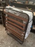 Opvouwbare bed met wieltjes, Huis en Inrichting, Ophalen, Zo goed als nieuw