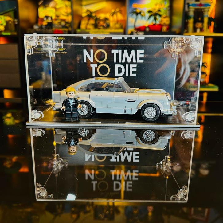 Lego 007 achtergrondvitrine „No Time To Die”, Hobby en Vrije tijd, Modelauto's | 1:24, Zo goed als nieuw, Auto, Ophalen of Verzenden