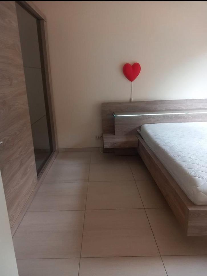 Complete slaapkamer incluzief matras, Huis en Inrichting, Slaapkamer | Complete slaapkamers, Zo goed als nieuw, Ophalen