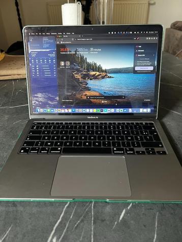Apple Macbook Air M1 beschikbaar voor biedingen