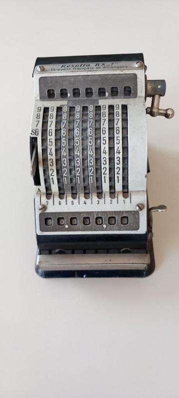 Oude Resulta BS"7" rekenmachine beschikbaar voor biedingen