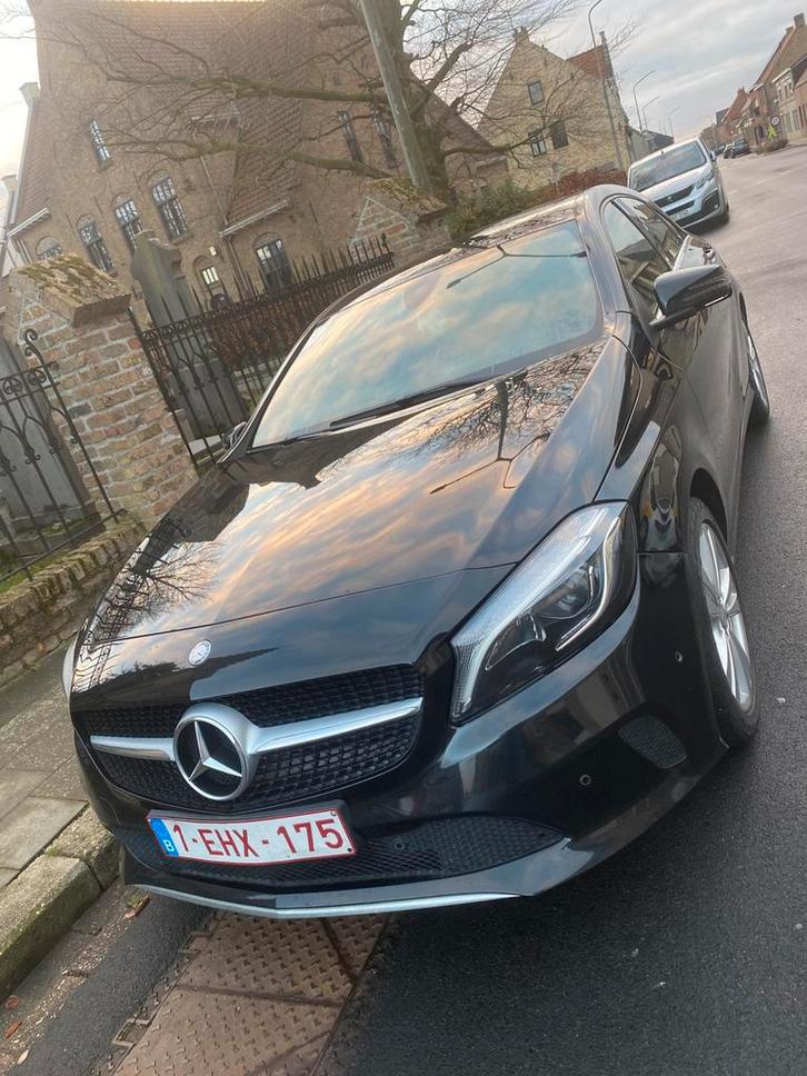 Mercedes A180 AUTOMAAT, Auto's, Mercedes-Benz, Particulier, Euro 6, Automaat, Zwart, Ophalen