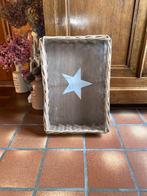 Dienblad riet met ster, Huis en Inrichting, Woonaccessoires | Dienbladen, Ophalen, Zo goed als nieuw, Rechthoekig, Overige materialen