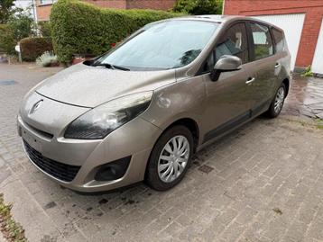 Renault Grande Scenic 1.5DCI/Euro5/7 plaats/gekurd/2250€, Voorwielaandrijving, Zwart, 4 cilinders, 7 zetels