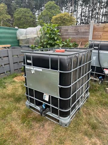 2 ibc containers met verbindingssysteem en kraan, Enlèvement, Comme neuf