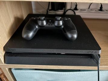 Playstation 4 slim beschikbaar voor biedingen